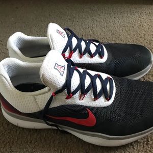 Custom Nike University of Arizona Free Runs (W11)